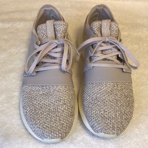 Adidas Tubular Viral sneaker